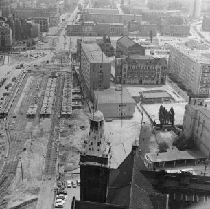 Baustelle am Rathaus von Chemnitz : Blickrichtung Süden zur Ernst-Thälmann-Straße (Reitbahnstraße)