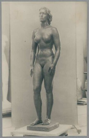 Junges Weib, 1938, Bronze