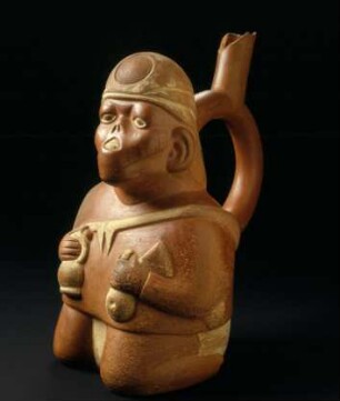 Kniende anthropomorphe Figur mit artifizieller Gesichtsmutilation