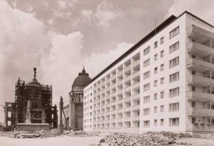 Platz der Einheit
