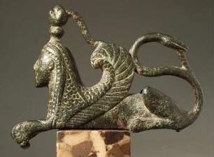 Sphinx mit Schlangenschweif