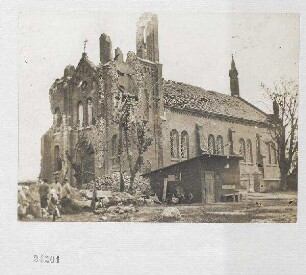 Die durch russische Artillerie zerstörte Kirche der Stadt Kluseewo
