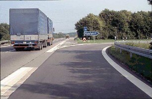 Ausfahrt Ost von Hauptfahrbahn Ost (Basel Richtung Karlsruhe)