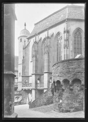 Kilianskapelle und Aufgang zur Burg von der Schulgasse aus