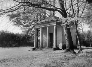 Gaußig. Schloss, Pavillon im Park, um 1800
