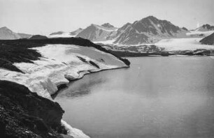Gletscherlandschaft auf Spitzbergen (HSDG-Spitzbergenfahrt der Monte Cervantes Leonhardt 1928)