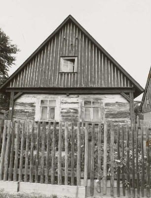 Wohnhaus mit Scheunen- und Stallteil
