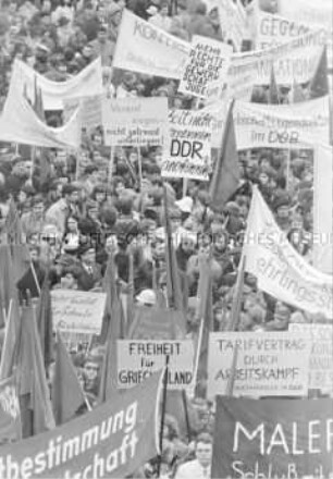 1. Mai-Kundgebung am Rathaus Schöneberg