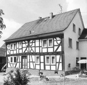 Fachwerkwohnhaus; Gedern, Schloßberg 10