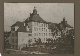Fischer, Theodor; Stuttgart, Heusteigstr.; Sammelschulhaus - Straßenansicht