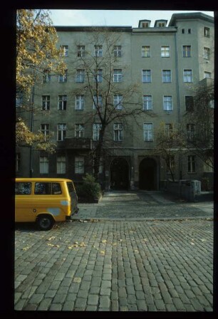 Diapositive: Erkelenzdamm 23, 1981