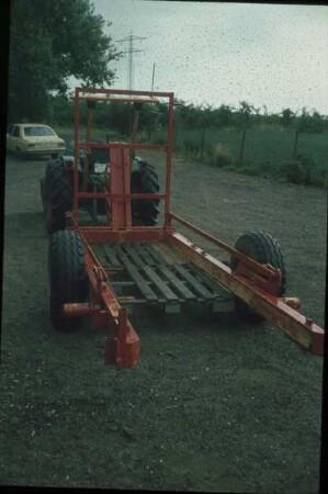 Fotografie: Obstbau, Erntetechnik, Transportgerät, Schmalspurtraktor, Containersystem