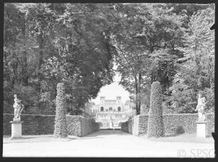Potsdam, Park Sanssouci, Blick auf Orangerie.