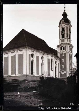 Kirche von Südosten
