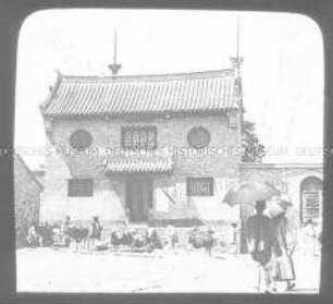 Glasdia von einem Tempel in "Tsingtau"
