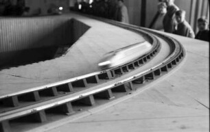 München: Leitschienenbahn-Modell
