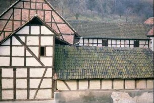 Gebäude eines Vierseithofes