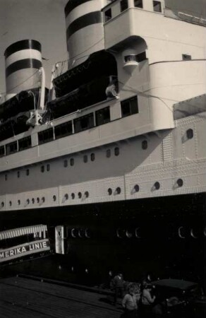 Ozeanpassagierdampfer 'Deutschland', Hamburg