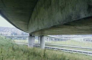 Rampenbauwerk, Plochinger Dreieck
