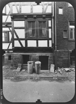 Schmalkalden, Leere Tasche. Wohnhaus. Straßenfront (Teilansicht)