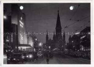 Berlin, Hardenbergstraße und Kaiser-Wilhelm-Gedächtniskirche bei Nacht