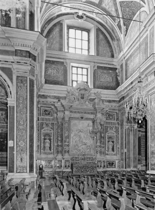 Altar mit Darstellung der Apotheose des heiligen Ignatius sowie der heiligen Stanislaus Kostka und Aloysius Gonzaga