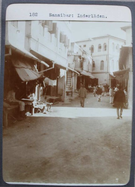 L'île de Zanzibar. Magasins indiens