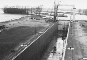 Neue Schleuse Herbrum