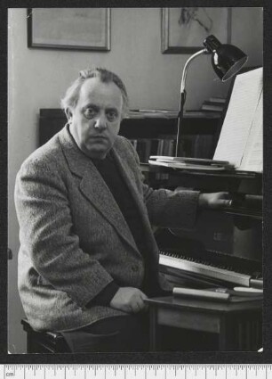 Porträtaufnahme Karl Amadeus Hartmann
