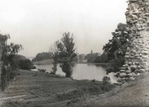 Trakai. Inselburg, von der Vorburg auf dem Festland aus