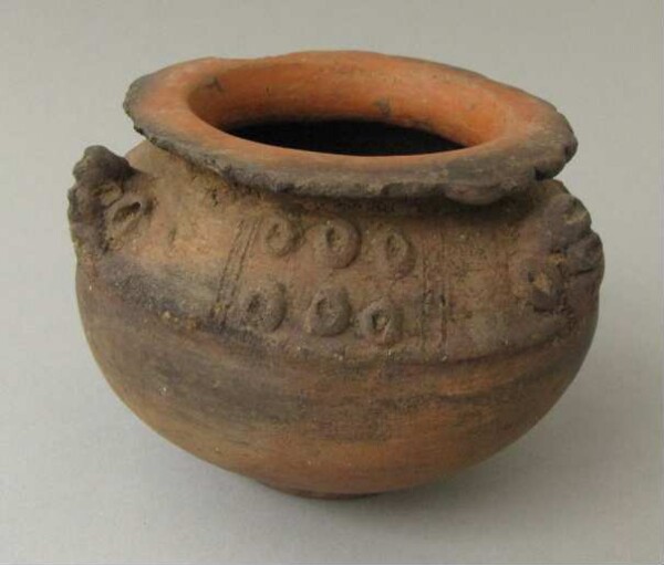 Clay vessel