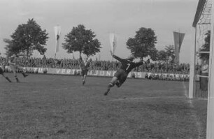 Studentische Einladungswettkämpfe im Stadion Buschallee : Fußballspiel mit der DDR-Nationalmannschaft