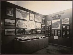 Fotoalbum: Deutsche Gartenbau- und Schlesische Gewerbe-Ausstellung (GUGALI), Liegnitz: Gewerbeausstellung, Innenansicht Ausstellungsgebäude: Ausstellung der Stadt Glogau