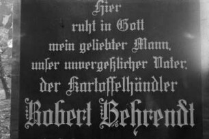Berlin-Pankow : In Berlin-Pankow, Zions-Friedhof an der Blankenfelder Strasse