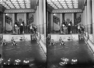Hochseepassagierdampfer - Imperator-Klasse - der HAPAG Hamburg (Hamburg-Amerika-Linie). Schwimmbad