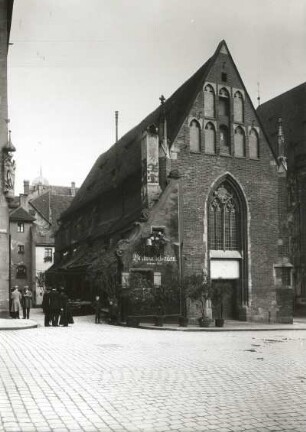 Nürnberg, Bratwurstglöcklein : Nürnberg. "Bratwurstglöcklein" und Moritzkapelle. Ansicht von Westen
