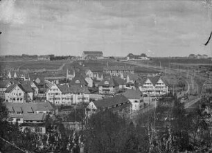 Dresden-Hellerau. Blick über den Friedhof nach Nordwest zum Festspielhaus