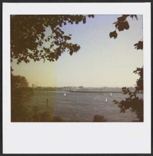 Blick auf die Elbe bei Hamburg
