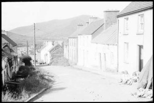 Cahirciveen: Gasse am Berg