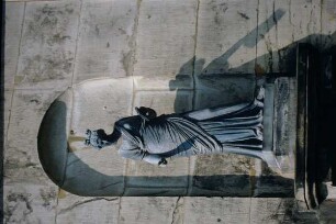 Skulpturen in Detmold, Palaisgarten; farbig