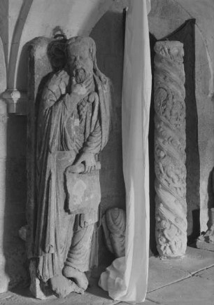 Heiligenfigur mit Krummstab