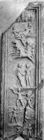 Fragment vom Altar des Virunenser Mithrastempel: Pilaster eines Altars