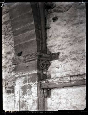 Klosterkirche; nördlicher und südlicher Gewölbeansatz