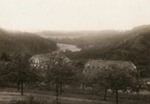 Zschopautal unterhalb Ringethal. Blick stromabwärts von der Straße Weißtal - Mittweida