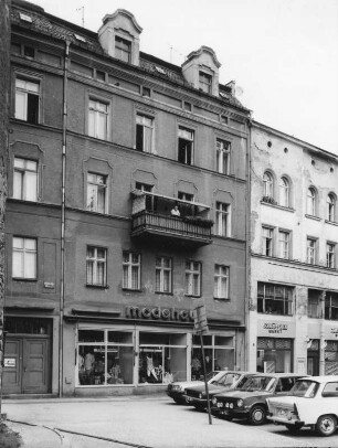 Görlitz-Altstadt, Elisabethstraße 1. Wohnhaus mit Läden (1863-1864). Straßenansicht (Teilansicht)