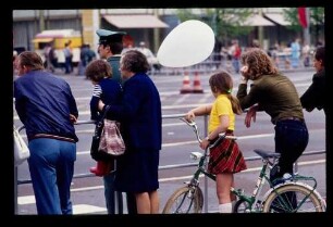 Zuschauer 9.5.75.