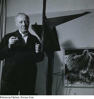 Portraitserie Hans Uhlmann