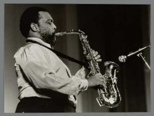 Arthur Blythe : Portrait des Saxophonisten Arthur Blythe in der Kongresshalle bei den 9. Leipziger Jazztagen 1984