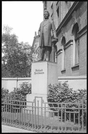 Chemnitz. Richard Hartmann-Denkmal der Sächsischen Maschinenfabrik AG