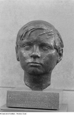 Bronzekopf "Junger Pionier" von Olly Waldschmidt